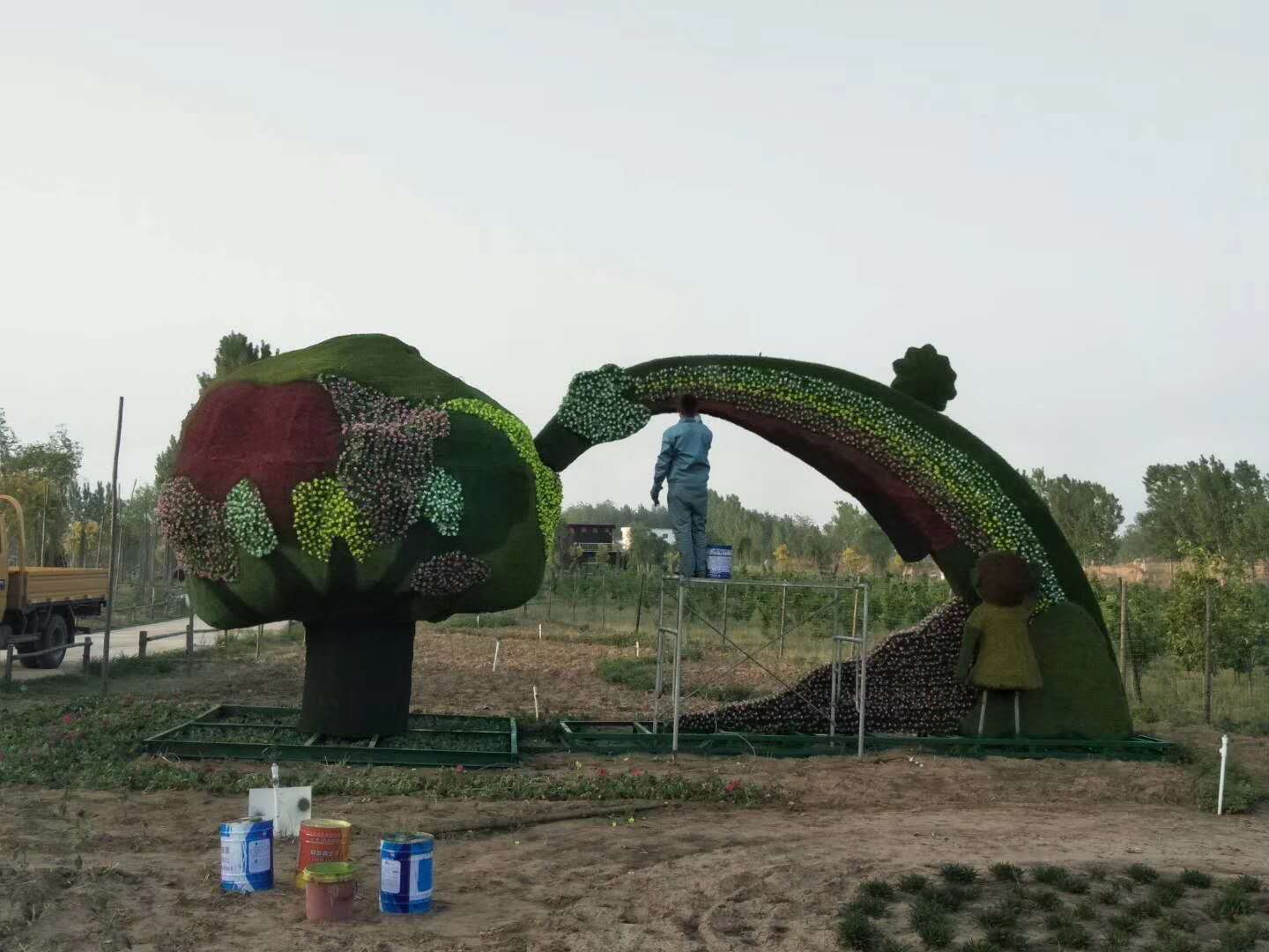 成都真植物立體景觀 創(chuàng)意綠雕造型的生態(tài)藝術(shù)之旅